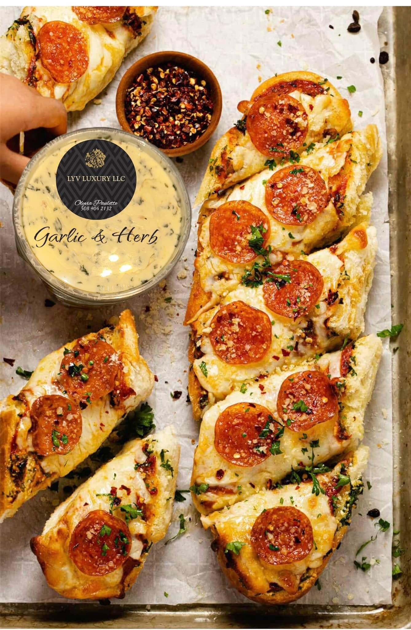 GARLIC & HERB BUTTER