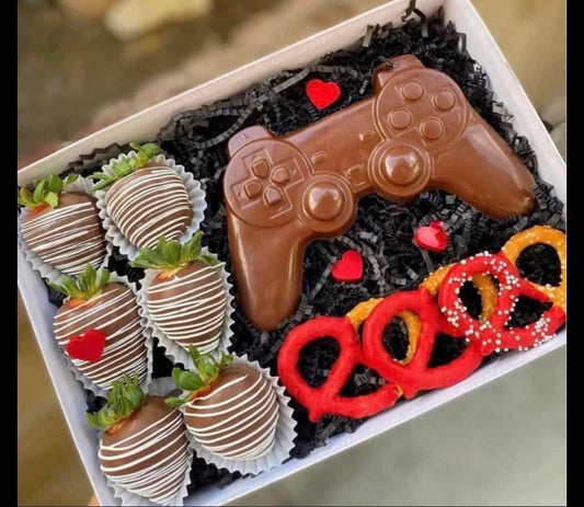 #4 GAME LOVER BOX